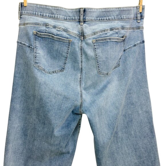 Torrid Womens Bombshell Wide Leg High Rise Jean Light Wash Plus Size 22R - Picture 7 of 13